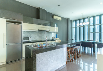 2 Bedroom Serviced Apartment For Rent - Tonle Bassac, Phnom Penh thumbnail