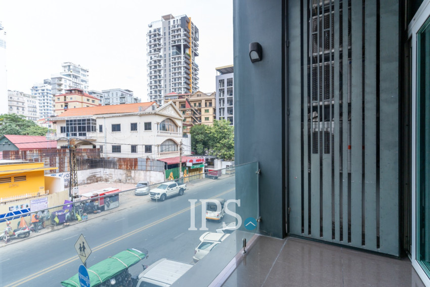 2 Bedroom Serviced Apartment For Rent - Tonle Bassac, Phnom Penh