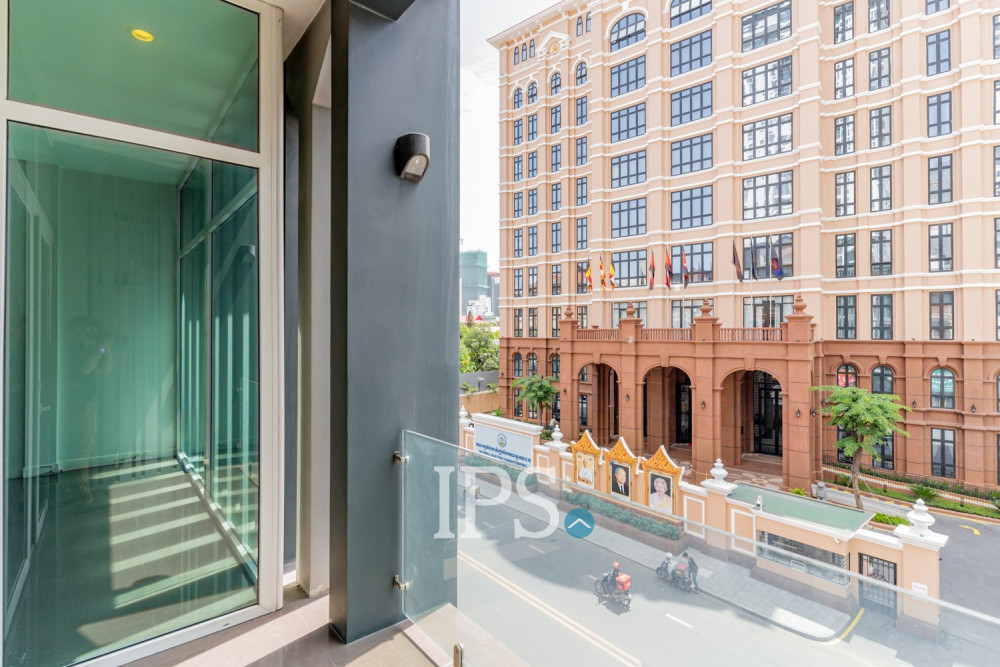 2 Bedroom Serviced Apartment For Rent - Tonle Bassac, Phnom Penh - Image 19
