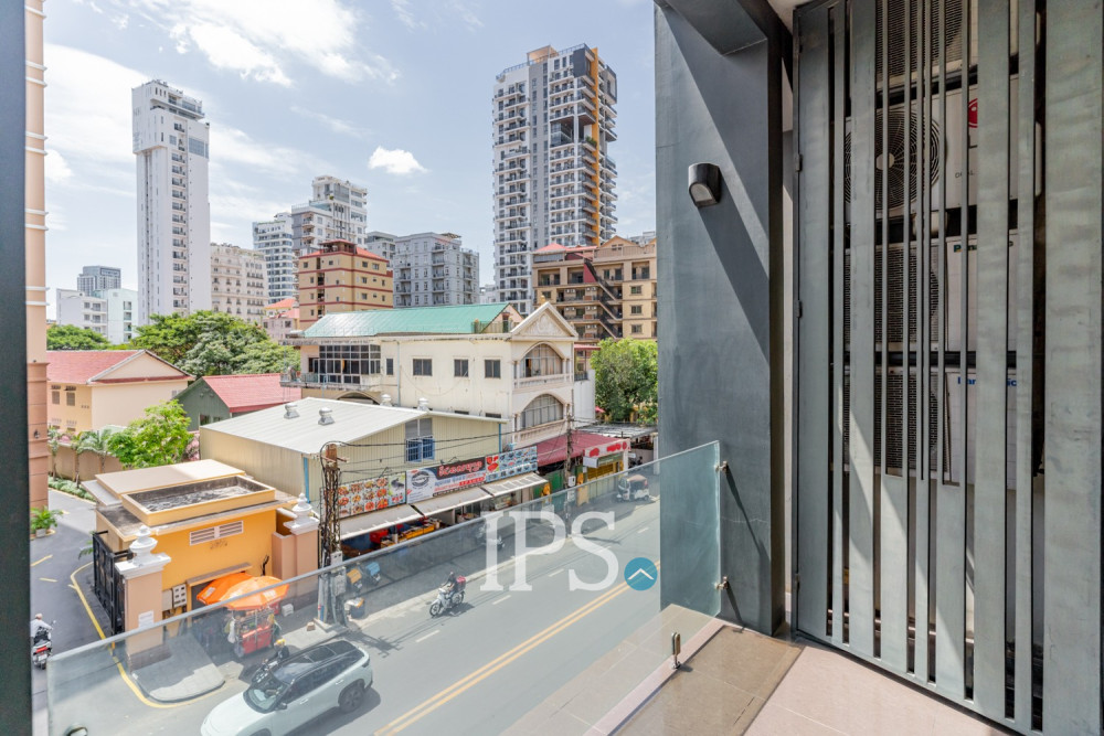 2 Bedroom Serviced Apartment For Rent - Tonle Bassac, Phnom Penh - Image 20