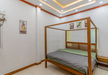 Renovated 3 Bedroom Apartment For Rent - Monorom, Phnom Penh thumbnail
