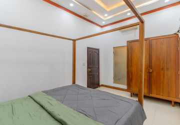 Renovated 3 Bedroom Apartment For Rent - Monorom, Phnom Penh thumbnail