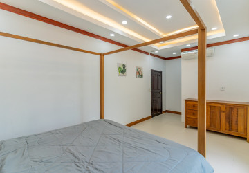 Renovated 3 Bedroom Apartment For Rent - Monorom, Phnom Penh thumbnail