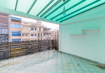 Renovated 3 Bedroom Apartment For Rent - Monorom, Phnom Penh thumbnail