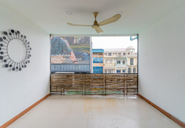 Renovated 3 Bedroom Apartment For Rent - Monorom, Phnom Penh thumbnail