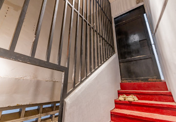 Renovated 3 Bedroom Apartment For Rent - Monorom, Phnom Penh thumbnail