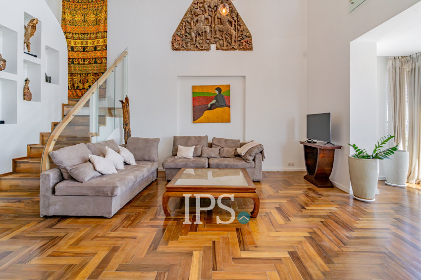 Duplex 3 Bedroom Serviced Apartment For Rent - Tonle Bassac, Phnom Penh