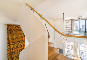 Duplex 3 Bedroom Serviced Apartment For Rent - Tonle Bassac, Phnom Penh thumbnail