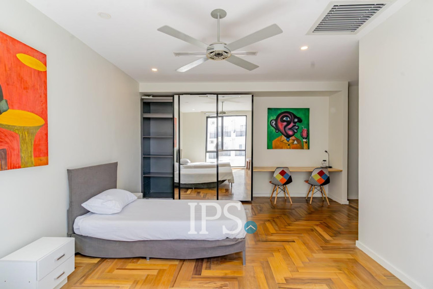 Duplex 3 Bedroom Serviced Apartment For Rent - Tonle Bassac, Phnom Penh