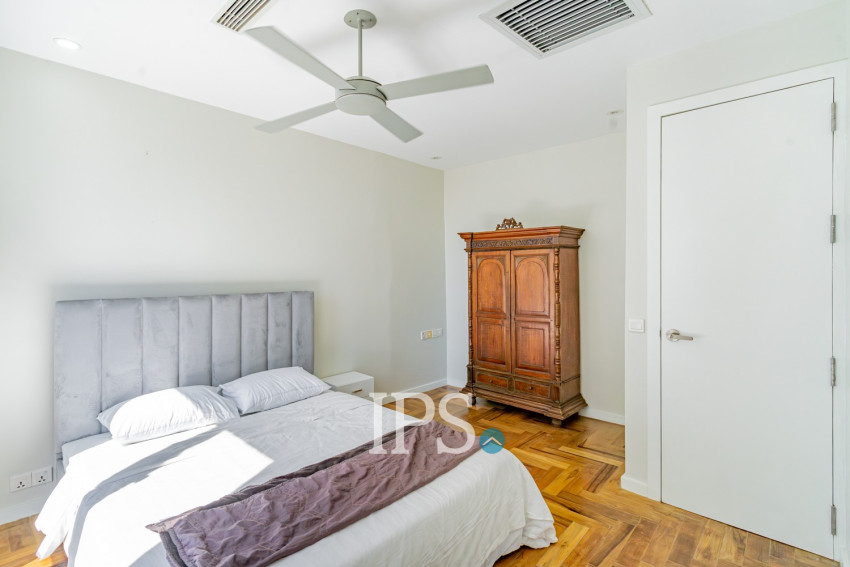 Duplex 3 Bedroom Serviced Apartment For Rent - Tonle Bassac, Phnom Penh