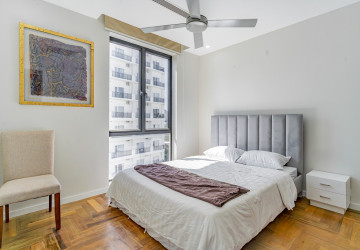 Duplex 3 Bedroom Serviced Apartment For Rent - Tonle Bassac, Phnom Penh thumbnail