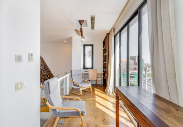 Duplex 3 Bedroom Serviced Apartment For Rent - Tonle Bassac, Phnom Penh thumbnail