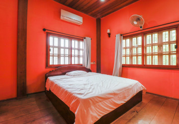 3 Bedroom House  For Rent- Sala Kamreuk, Siem Reap thumbnail