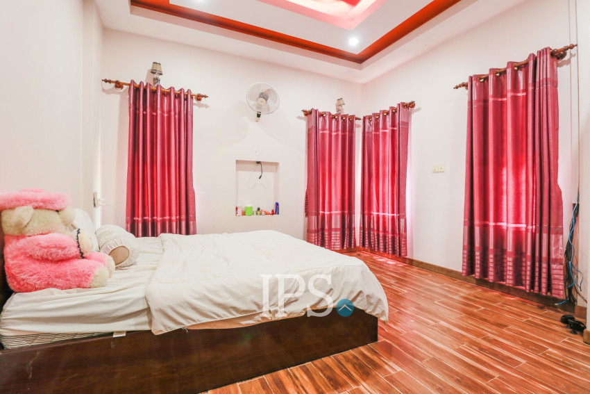 3 Bedroom House  For Rent- Sala Kamreuk, Siem Reap