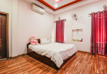 3 Bedroom House  For Rent- Sala Kamreuk, Siem Reap thumbnail