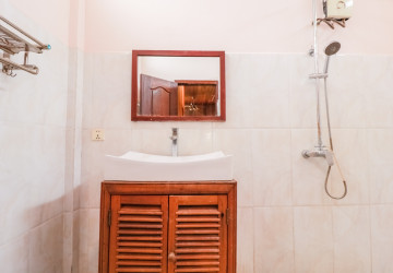 3 Bedroom House  For Rent- Sala Kamreuk, Siem Reap thumbnail