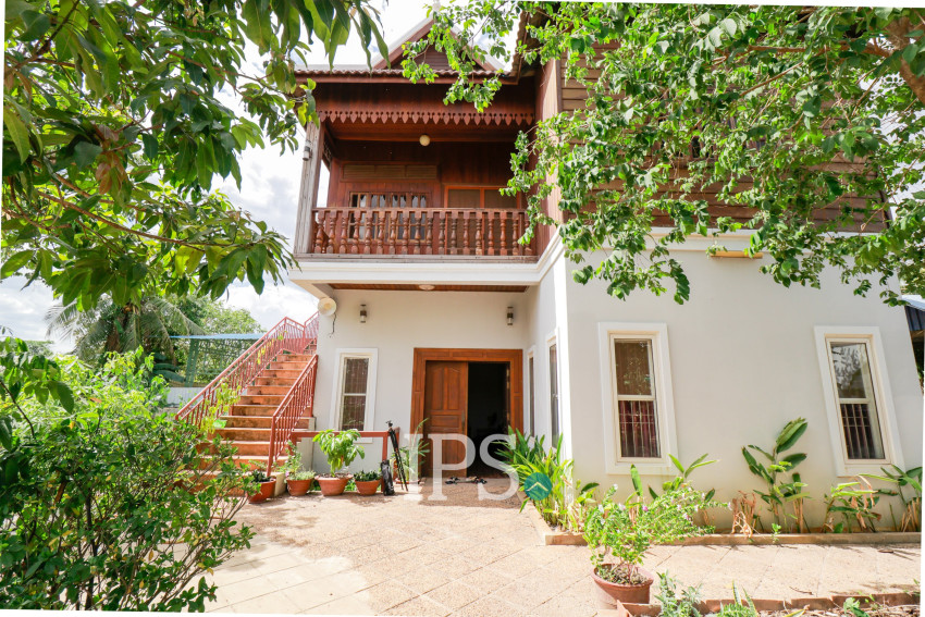 3 Bedroom House  For Rent- Sala Kamreuk, Siem Reap