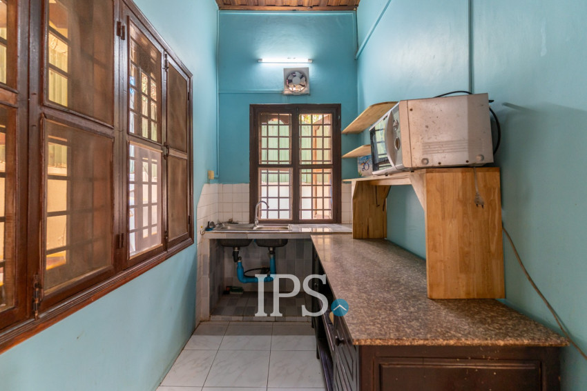 4 Bedroom Villa For Rent - Beoung Trabek, Phnom Penh