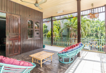 4 Bedroom Villa For Rent - Beoung Trabek, Phnom Penh thumbnail