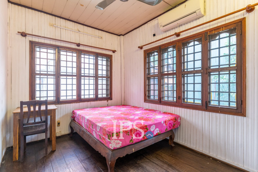 4 Bedroom Villa For Rent - Beoung Trabek, Phnom Penh