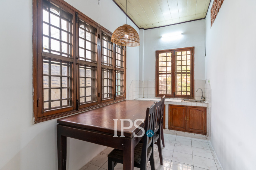 4 Bedroom Villa For Rent - Beoung Trabek, Phnom Penh