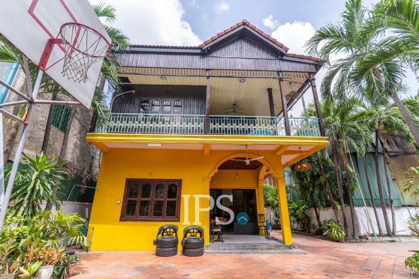 4 Bedroom Villa For Rent - Beoung Trabek, Phnom Penh