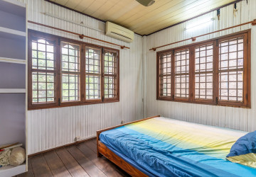 4 Bedroom Villa For Rent - Beoung Trabek, Phnom Penh thumbnail
