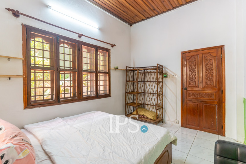 4 Bedroom Villa For Rent - Beoung Trabek, Phnom Penh