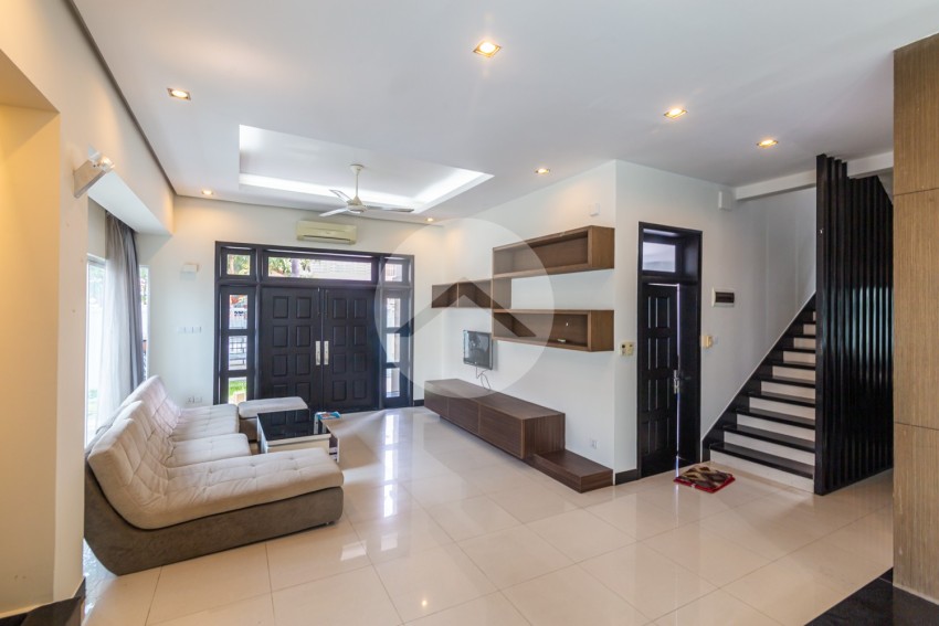 3 Bedroom Villa For Rent in Bassac Garden City- Phnom Penh