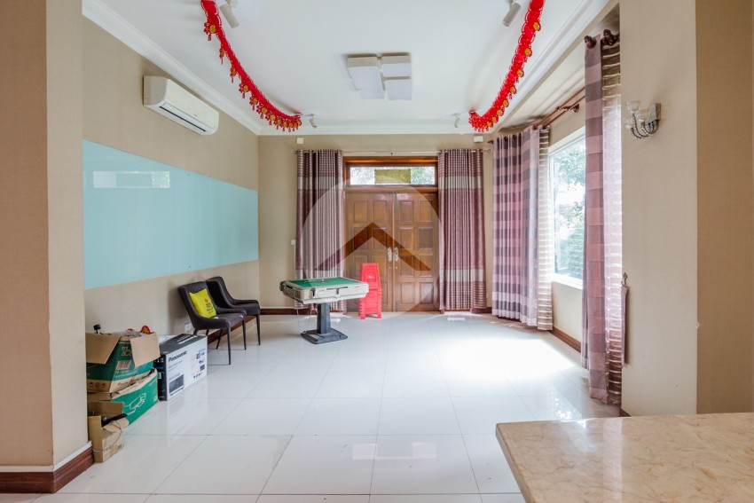 4 Bedroom Villa in  Bassac Garden City, Phnom Penh