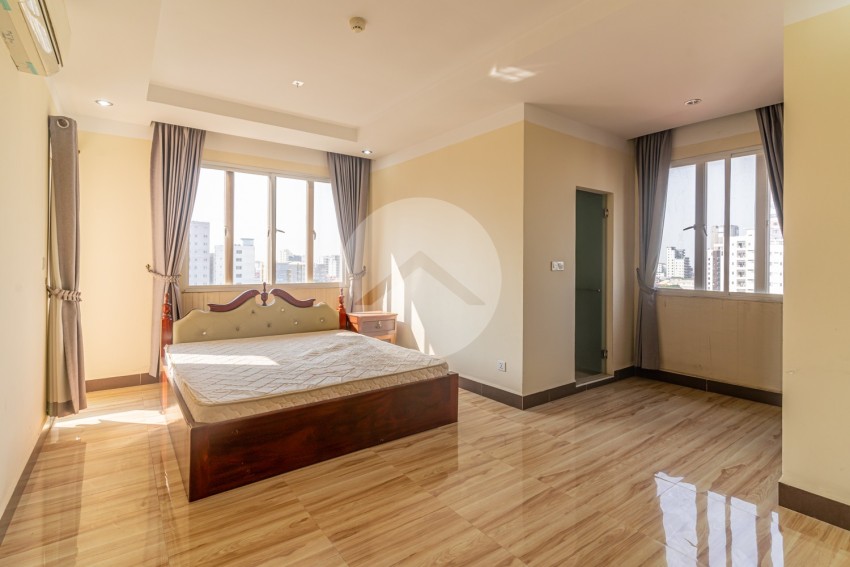 2 Bedroom Serviced Apartment For Rent - Toul Tum Poung 1, Phnom Penh