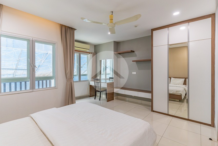 1 Bedroom Serviced Apartment For Rent - Tonle Bassac, Phnom Penh