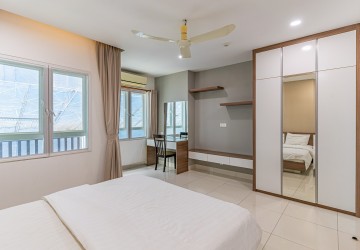 1 Bedroom Serviced Apartment For Rent - Tonle Bassac, Phnom Penh thumbnail