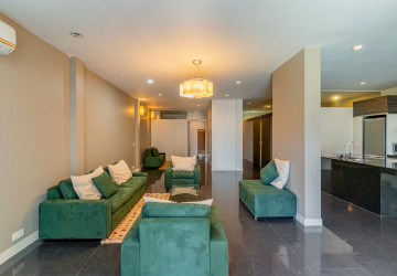 Dulex 3 Bedroom Serviced Penthouse For Rent - Tonle Bassac, Phnom Penh thumbnail