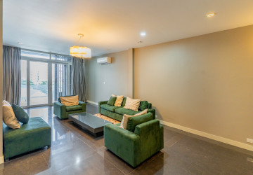 Dulex 3 Bedroom Serviced Penthouse For Rent - Tonle Bassac, Phnom Penh thumbnail