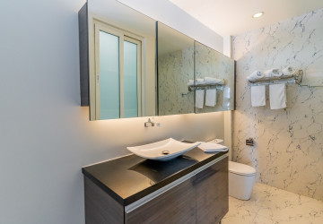 Dulex 3 Bedroom Serviced Penthouse For Rent - Tonle Bassac, Phnom Penh thumbnail