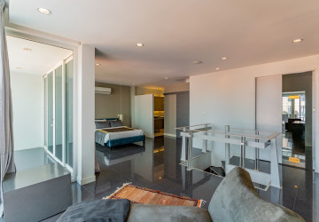 Dulex 3 Bedroom Serviced Penthouse For Rent - Tonle Bassac, Phnom Penh thumbnail