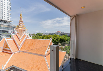 Dulex 3 Bedroom Serviced Penthouse For Rent - Tonle Bassac, Phnom Penh thumbnail