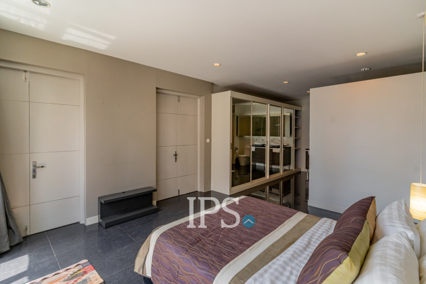 Dulex 3 Bedroom Serviced Penthouse For Rent - Tonle Bassac, Phnom Penh