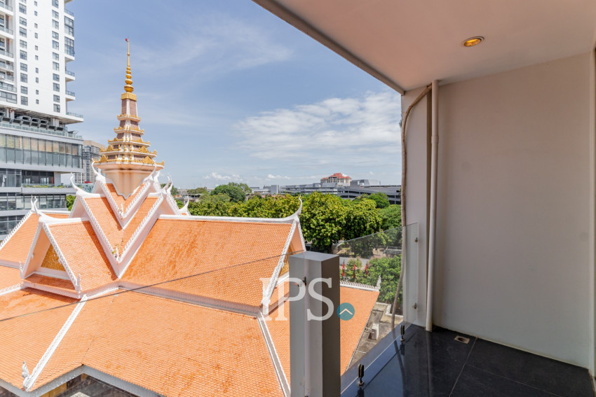 Dulex 3 Bedroom Serviced Penthouse For Rent - Tonle Bassac, Phnom Penh