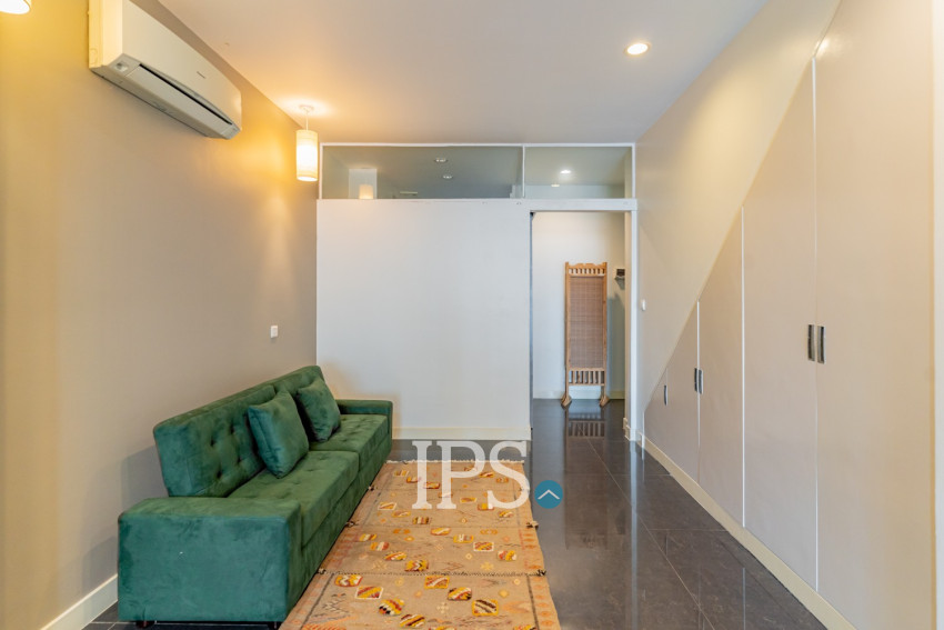 Dulex 3 Bedroom Serviced Penthouse For Rent - Tonle Bassac, Phnom Penh