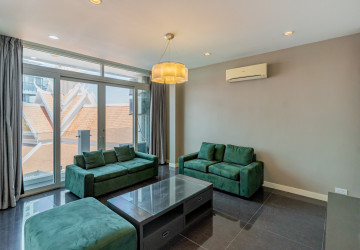 Dulex 3 Bedroom Serviced Penthouse For Rent - Tonle Bassac, Phnom Penh thumbnail