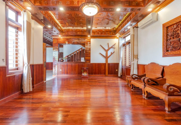 6 Bedroom House For Rent - Svay Dangkum, Siem Reap thumbnail