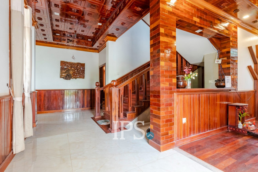 6 Bedroom House For Rent - Svay Dangkum, Siem Reap