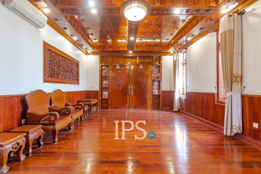 6 Bedroom House For Rent - Svay Dangkum, Siem Reap