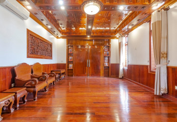 6 Bedroom House For Rent - Svay Dangkum, Siem Reap thumbnail