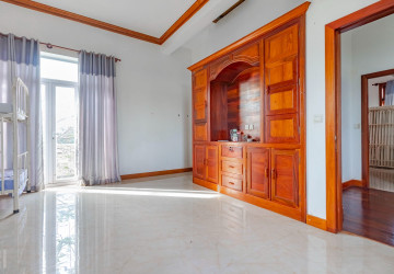 6 Bedroom House For Rent - Svay Dangkum, Siem Reap thumbnail
