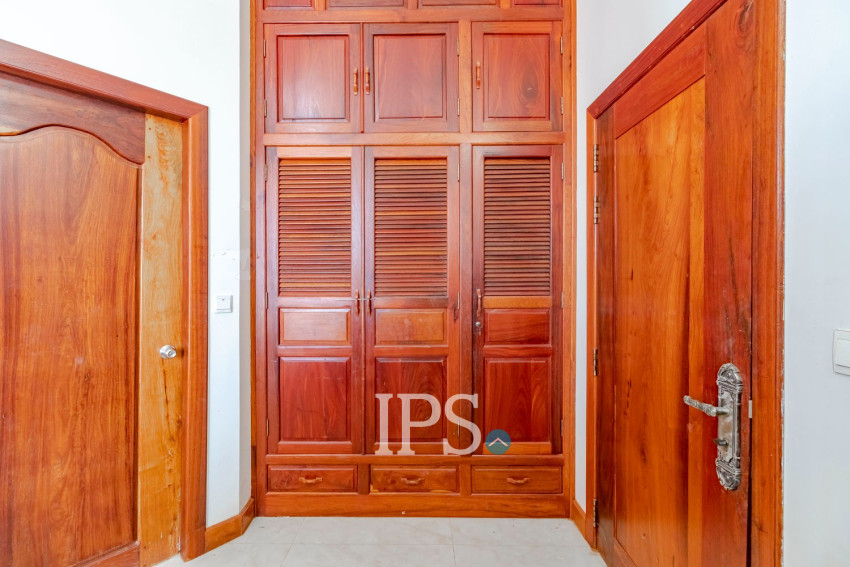6 Bedroom House For Rent - Svay Dangkum, Siem Reap