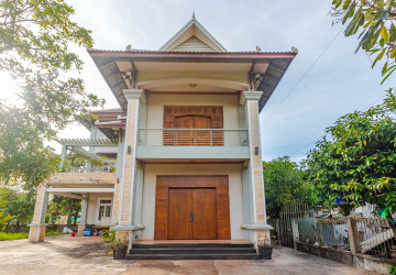 6 Bedroom House For Rent - Svay Dangkum, Siem Reap thumbnail