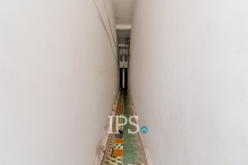 Renvated 2 Bedroom Apartment For Rent - Mittapheap, Phnom Penh